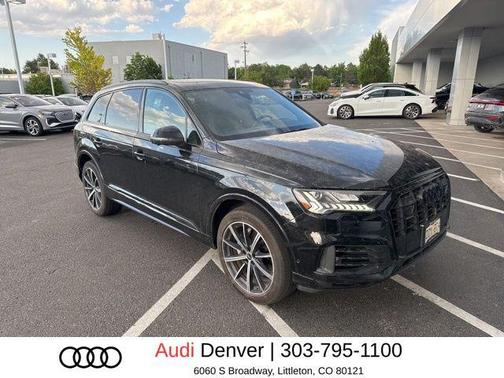 Mythos Black Metallic 2023 Audi Q7 55 Premium Plus