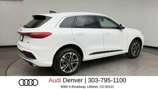 Arkona White 2025 Audi Q5 Premium TFSI quattro S tronic