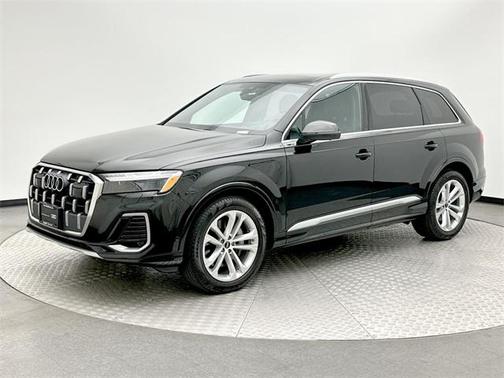 2025 Audi Q7 55 Prestige