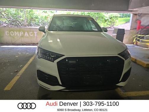 Glacier White Metallic 2023 Audi Q7 55 Prestige
