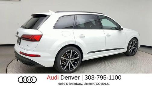 Glacier White Metallic 2023 Audi Q7 55 Prestige