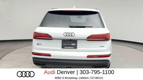 Glacier White Metallic 2023 Audi Q7 55 Prestige