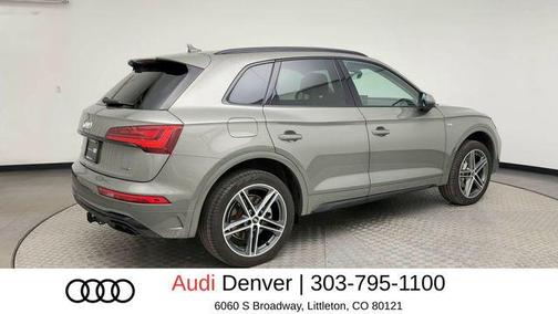 Chronos Gray Metallic 2023 Audi Q5 e 55 S line Premium Plus