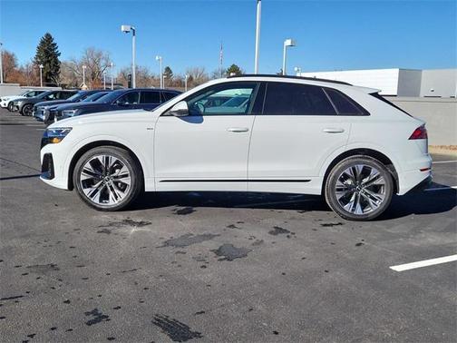 2026 Audi Q8 55 Premium Plus