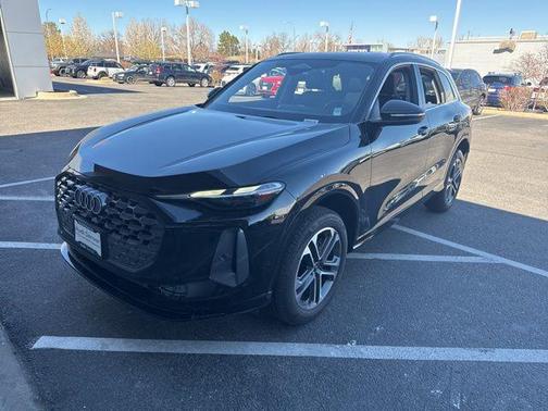 2025 Audi Q5 Premium TFSI quattro S tronic