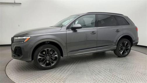 2025 Audi Q7 55 Prestige