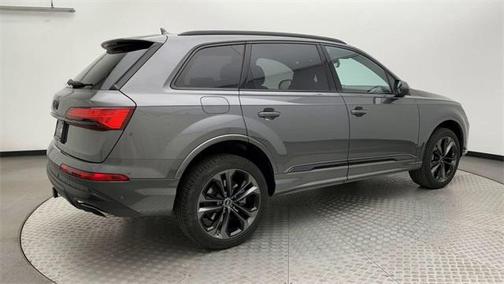 2025 Audi Q7 55 Prestige
