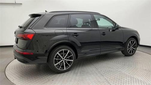 2023 Audi Q7 55 Premium Plus