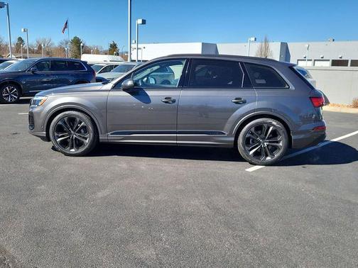 2026 Audi Q7 55 Premium Plus