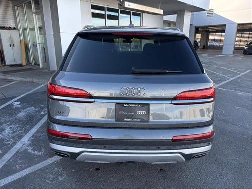 2025 Audi Q7 45 Premium