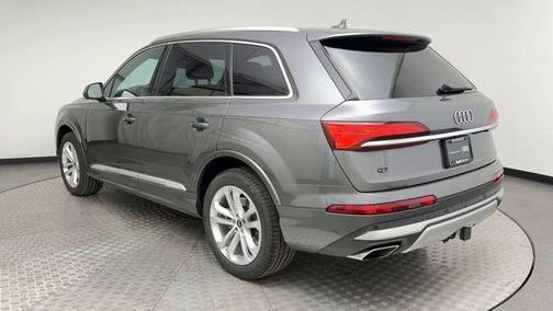 2025 Audi Q7 45 Premium