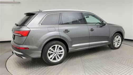 2025 Audi Q7 45 Premium