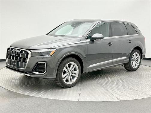 2025 Audi Q7 45 Premium