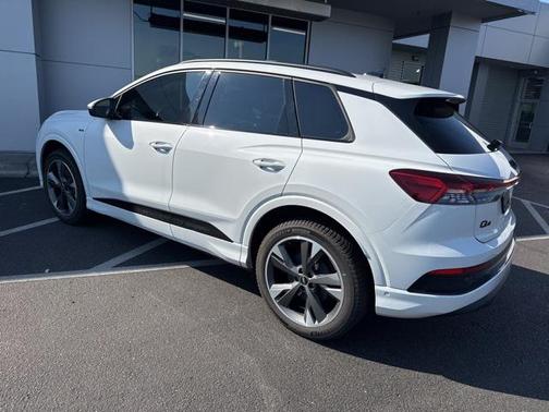 2023 Audi Q4 e-tron Premium Plus 50 quattro