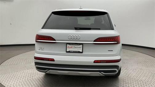 2022 Audi Q7 55 Premium Plus