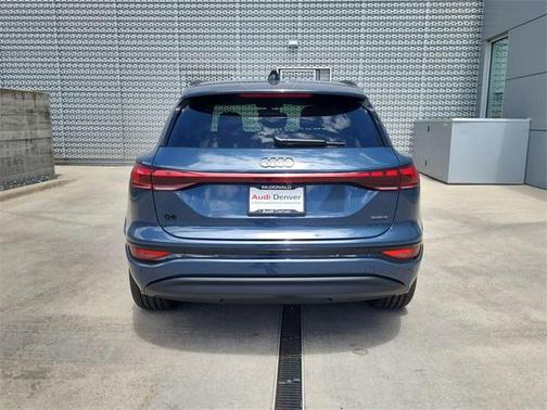 2025 Audi Q6 e-tron Prestige quattro