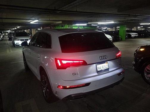2023 Audi Q5 45 S line Premium