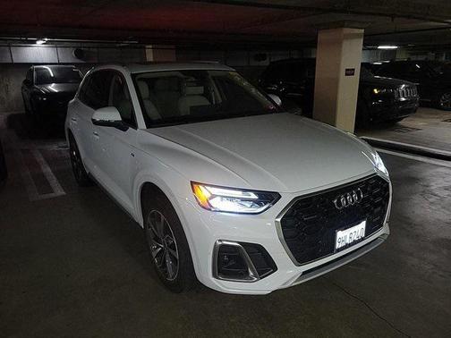 2023 Audi Q5 45 S line Premium