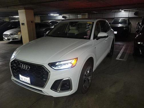 2023 Audi Q5 45 S line Premium