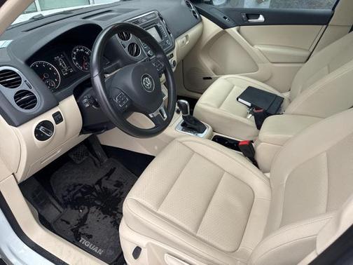 2014 Volkswagen Tiguan 4MOTION Auto SEL