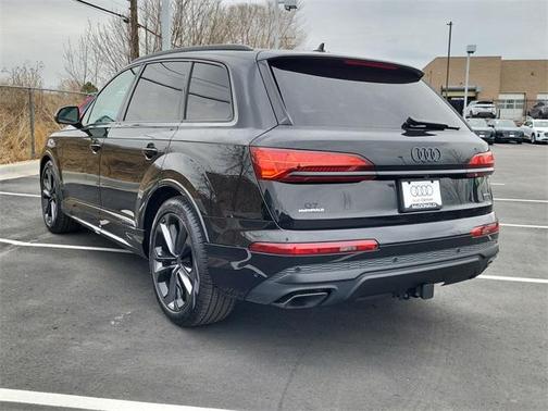 2026 Audi Q7 55 Premium Plus