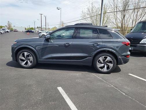 2025 Audi Q6 e-tron Premium Plus quattro