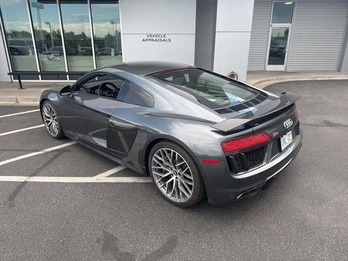 2017 Audi R8 5.2 V10 plus
