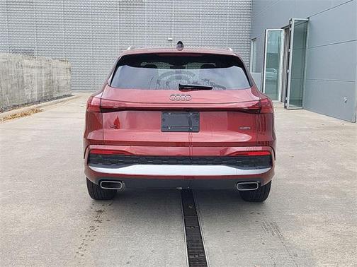 2025 Audi Q5 Premium Plus