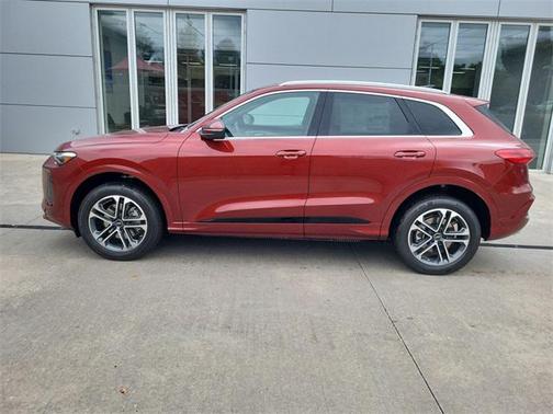 2025 Audi Q5 Premium Plus