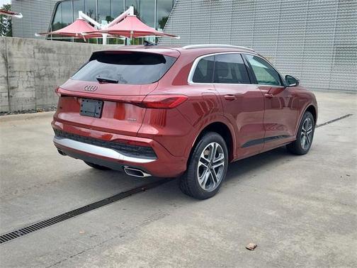 2025 Audi Q5 Premium Plus