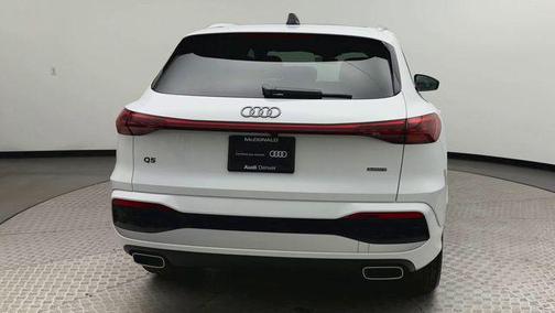 2025 Audi Q5 Premium TFSI quattro S tronic