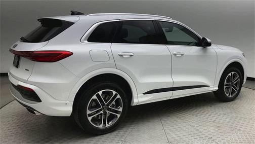 2025 Audi Q5 Premium TFSI quattro S tronic