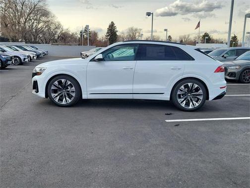 2026 Audi Q8 55 Premium Plus