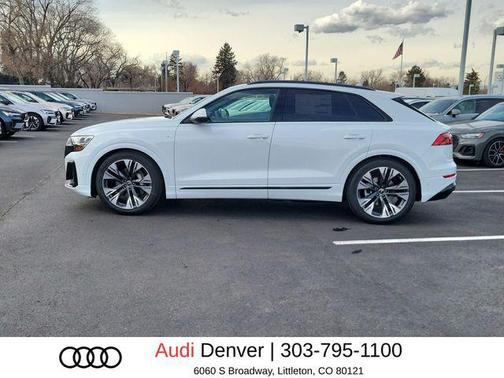 Glacier White Metallic 2026 Audi Q8 55 Premium Plus