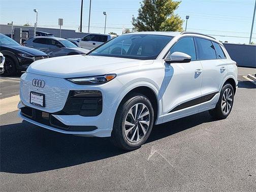 2025 Audi Q6 e-tron Premium quattro