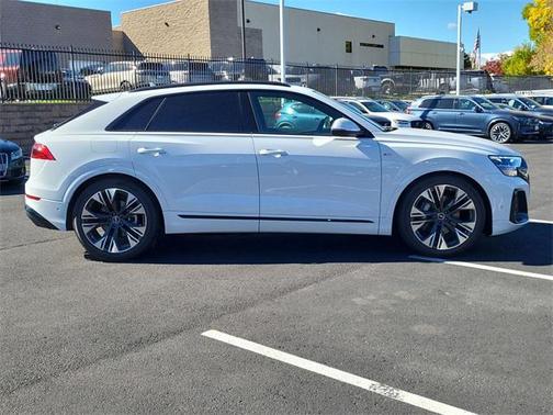 2026 Audi Q8 55 Premium Plus