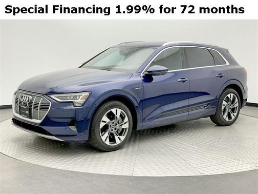 2022 Audi e-tron Premium Plus