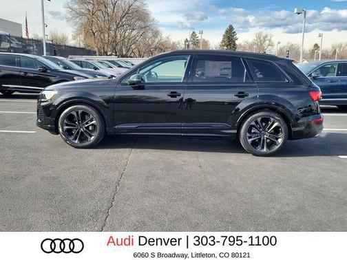 Mythos Black Metallic 2026 Audi Q7 55 Premium Plus