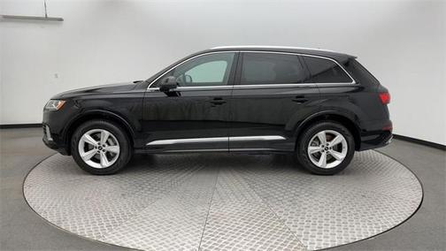2022 Audi Q7 45 Premium Plus