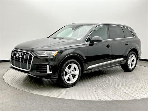 2022 Audi Q7 45 Premium Plus
