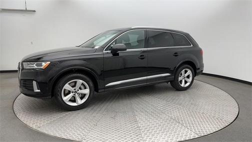 2022 Audi Q7 45 Premium Plus