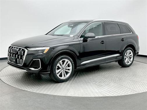 2025 Audi Q7 55 Premium Plus