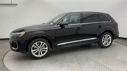 2025 Audi Q7 55 Premium Plus