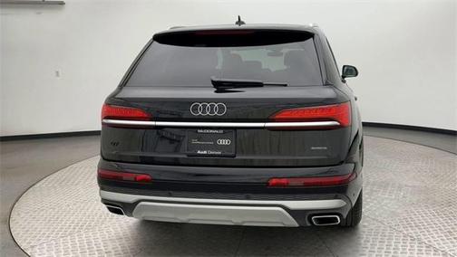 2025 Audi Q7 55 Premium Plus