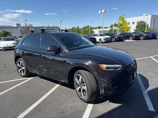 2022 Audi Q5 45 S line Prestige