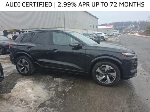 2025 Audi Q6 e-tron Premium Plus quattro