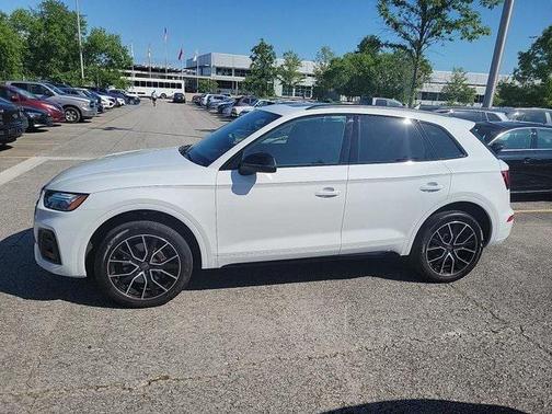 2024 Audi SQ5 3.0T Premium Plus