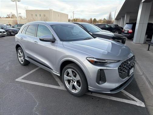 2025 Audi Q5 Premium Plus TFSI quattro S tronic