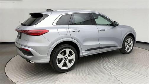 2025 Audi Q5 Premium Plus TFSI quattro S tronic