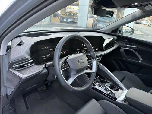 2025 Audi Q5 Premium Plus TFSI quattro S tronic